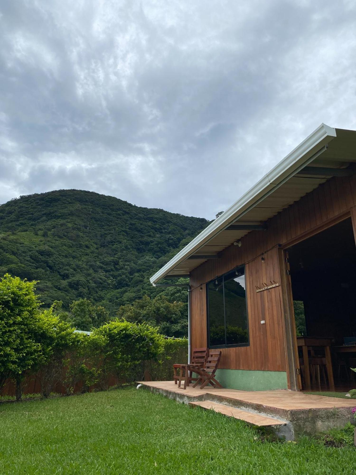 Casitas De Montana Cabuya Hotel Monteverde Exterior photo